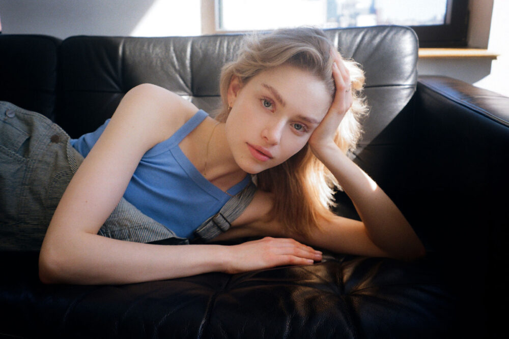Louise3925-1-1