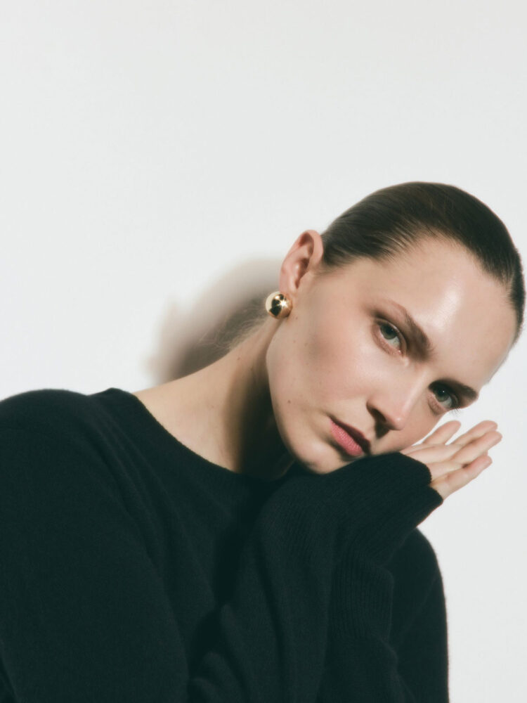 angelika-m-reserved-d-vision-model-management-(5)