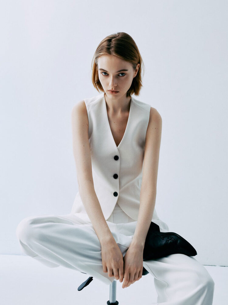 large-1744645855-814e413e402b7535614a2dfdb78d7383