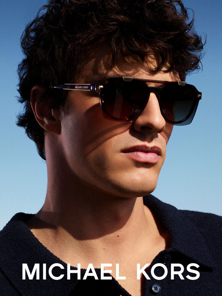 SS26_LUXOTTICA_TIER2_LIFESTYLE_4x5_LOGO_4