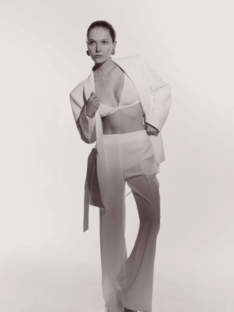 8-maria-dulcet-weronika-walijewska-uncover-models