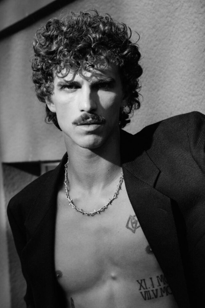10-grzegorz-c-book-rebel-models
