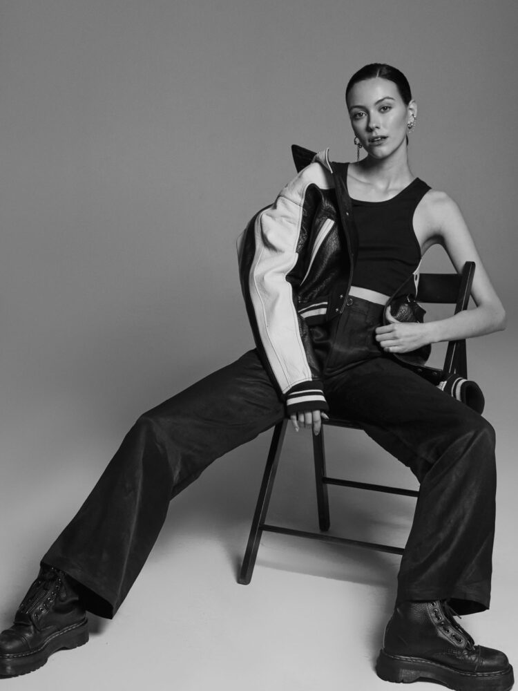 Kate125490bw