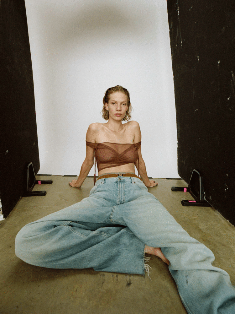 2-meta-v-main-book-unit-model-management-belgium
