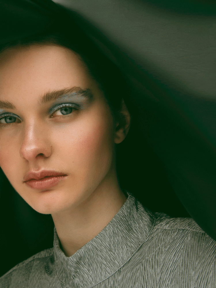 Look-8-1-A-Plastic-mine-by-Anouk-Johnson