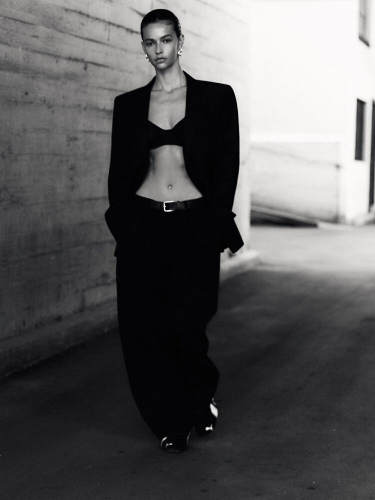 5-marie-t-book-new-wave-management