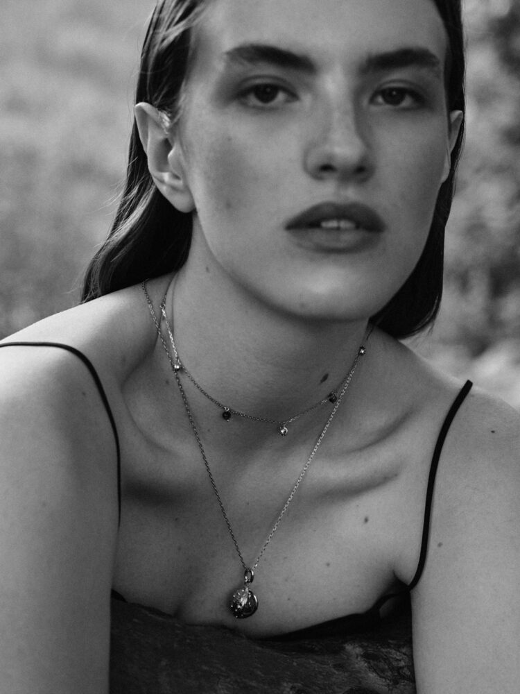 4-lilith-main-book-mazer-model-management