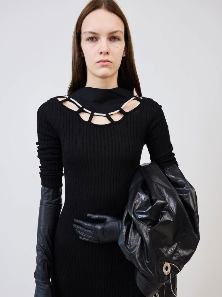 11-alise-c-main-book-sia-sgmngmt