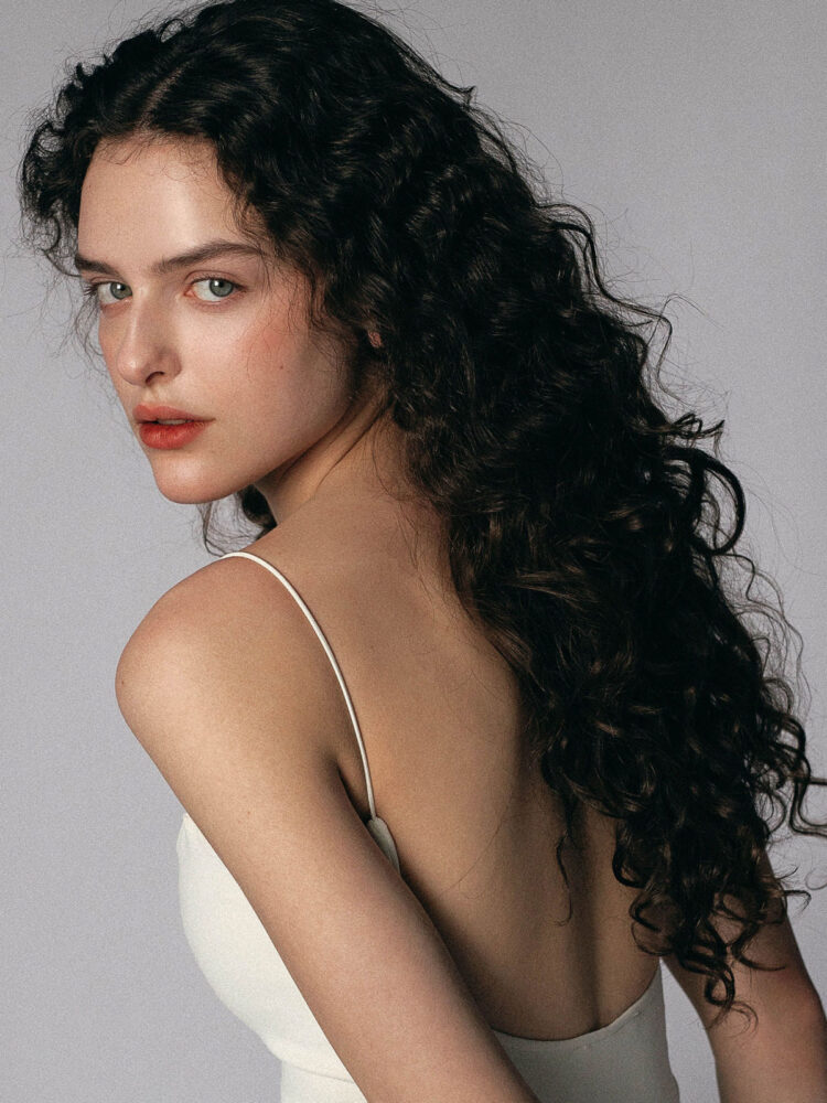 305-daria-curinaia-full-book-selective-mgmt