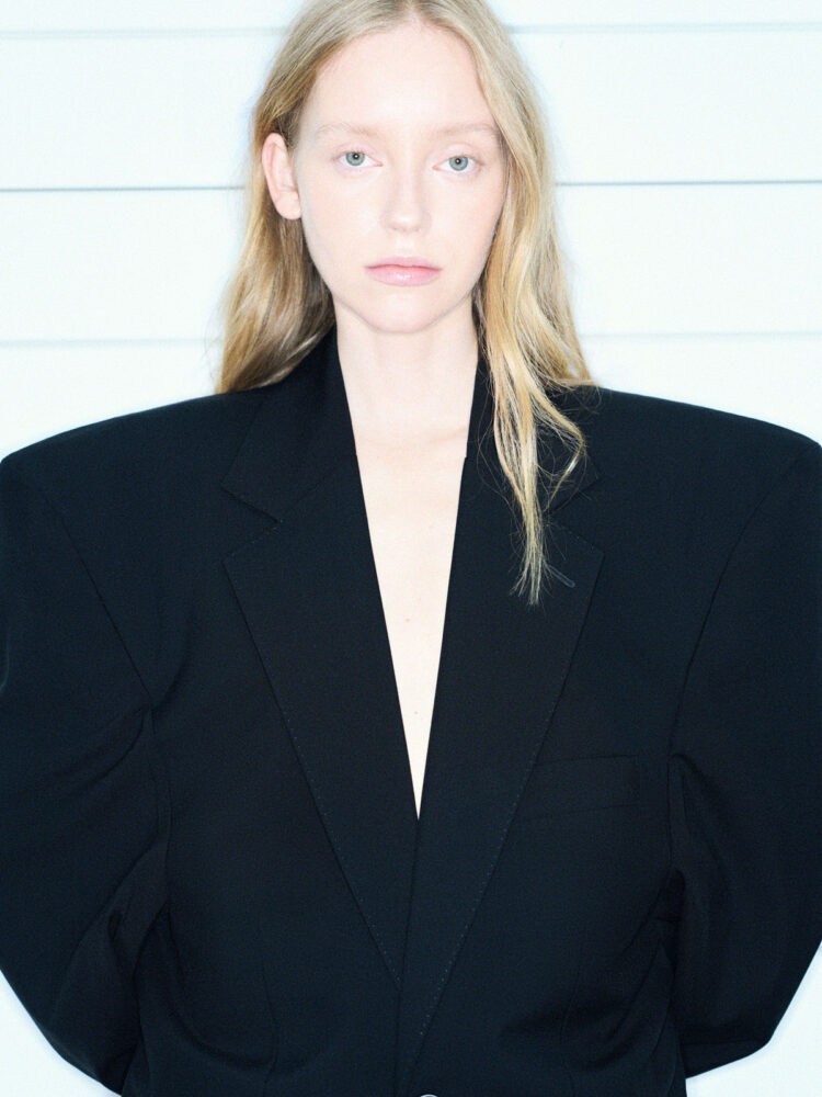 jeske-v-r1-skins-model-management-b-v-(8)