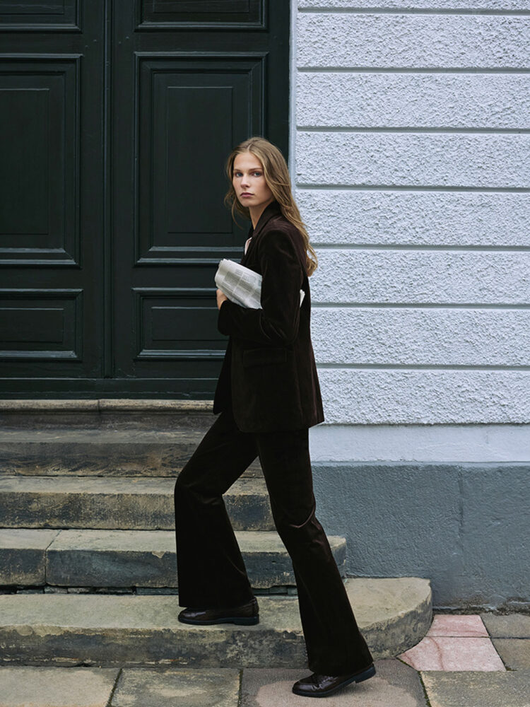 LOLA-LOOKBOOK-FALL-2025-9
