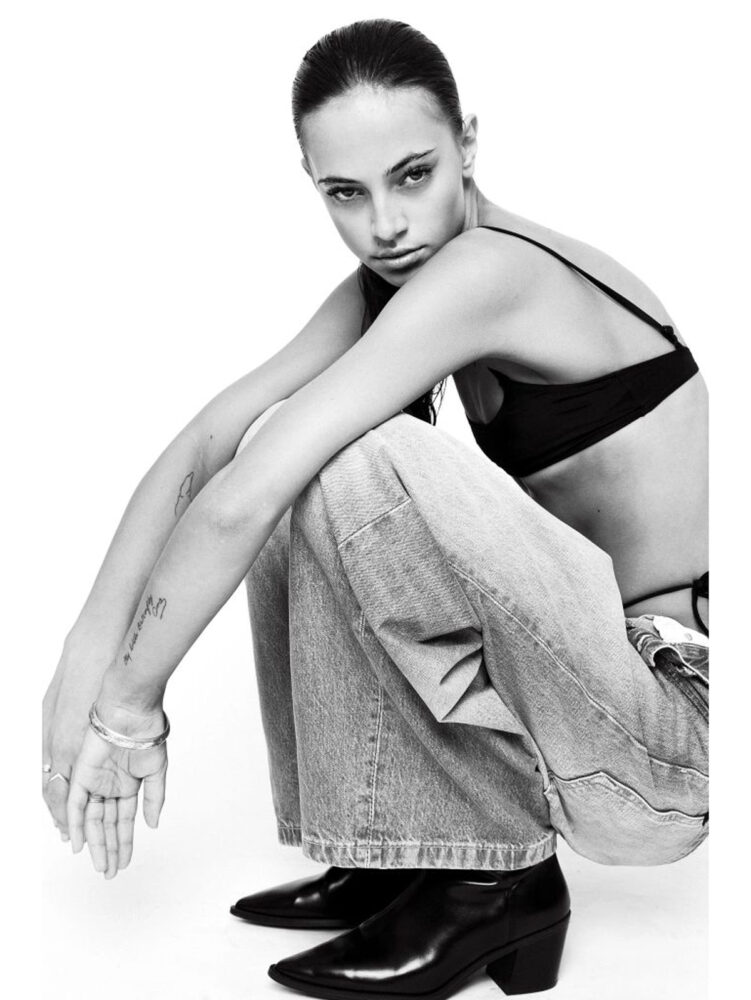 10-karma-s-main-book-micha-models