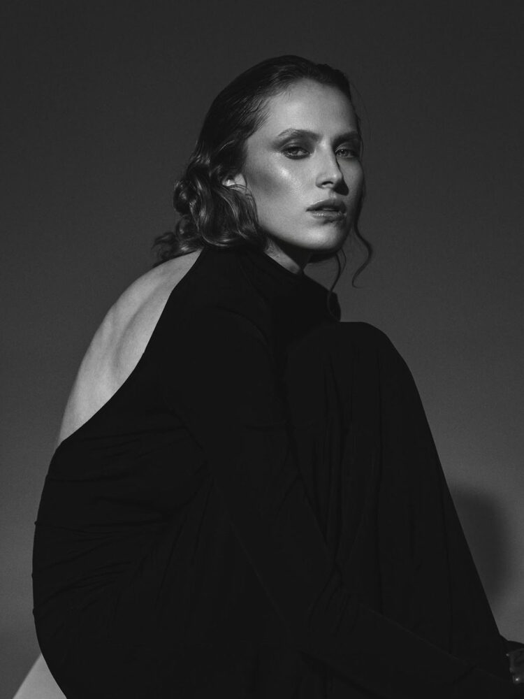 maria-bednarz-full-materials-selective-mgmt-(306)