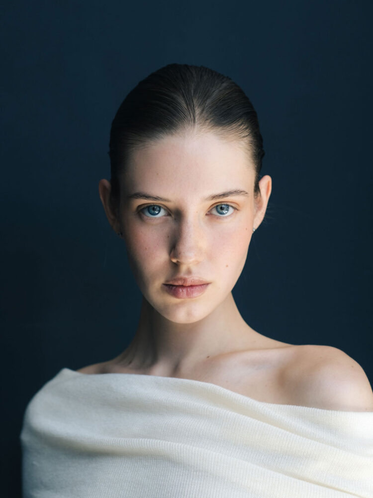 sofi-test-blanc-models-(3)