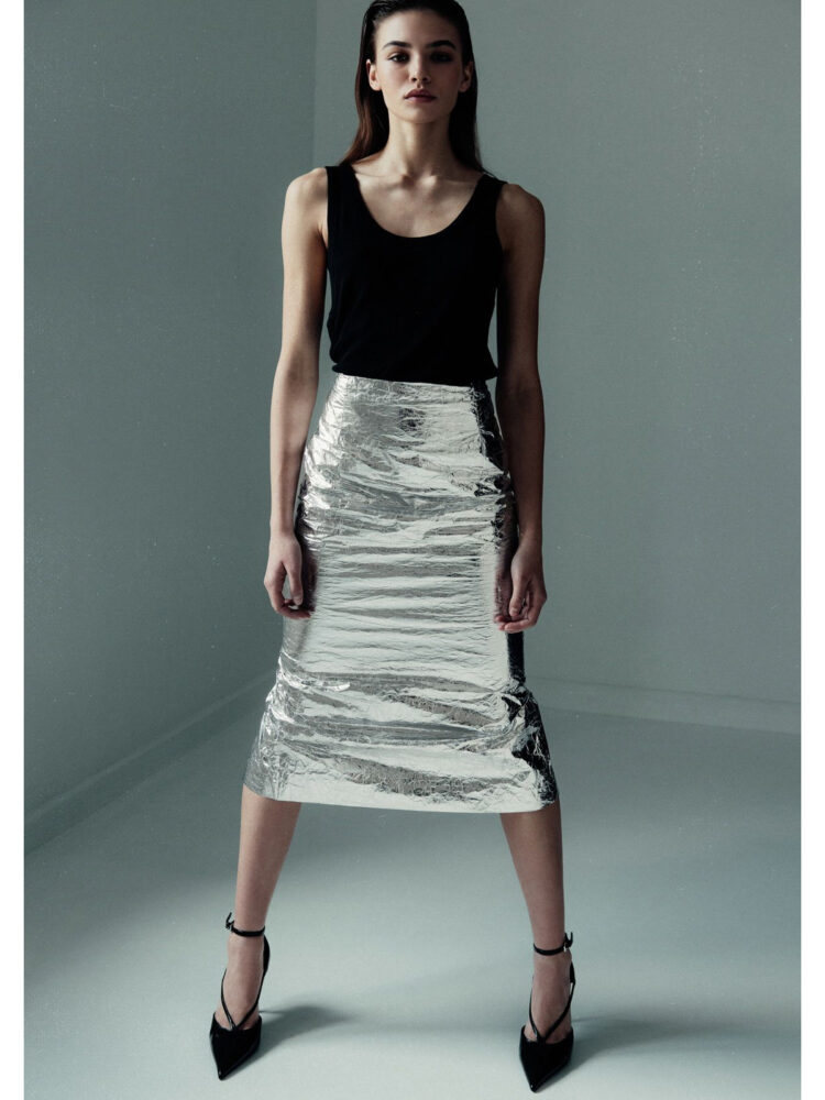19-estel-main-book-focus-model-management-s-r-o