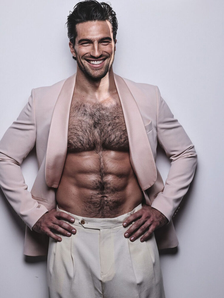 5-alvise-r-main-book-prodigy-management