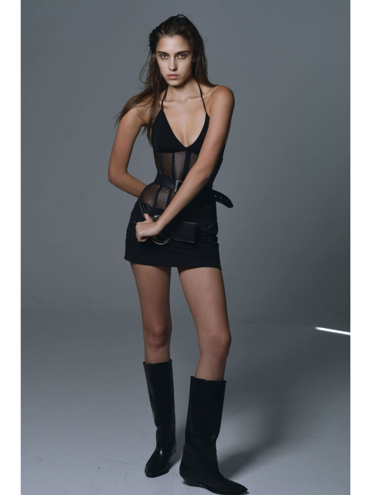 6-veroni-g-new-book-mag-model-agent-group-(2)