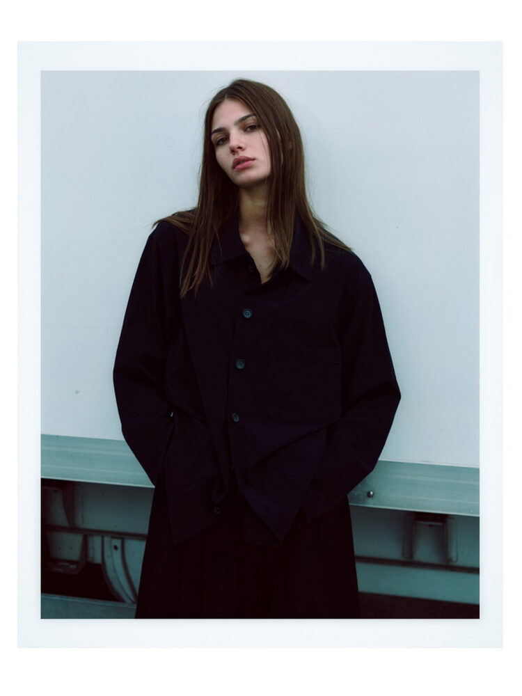 8-estel-main-book-focus-model-management-s-r-o