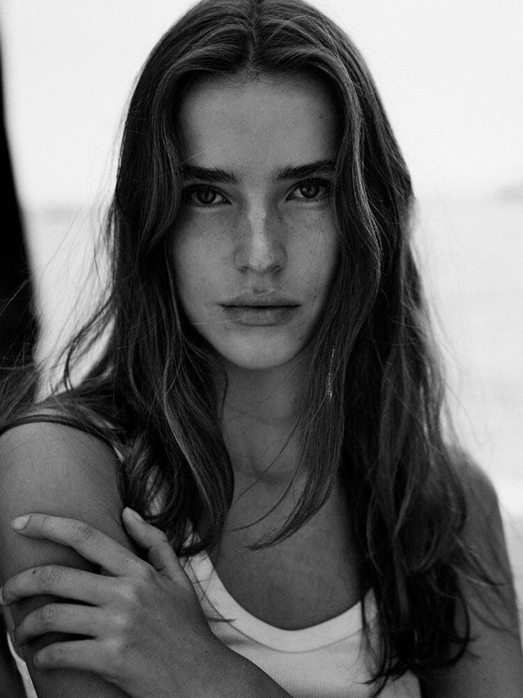 clara_sight_management_studio11_0003_25weks1ehvqpqjbk6gc_m