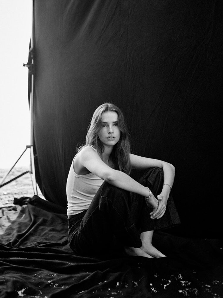 clara_sight_management_studio11_0004_25weks1ehvqpqjbk6gc_m1