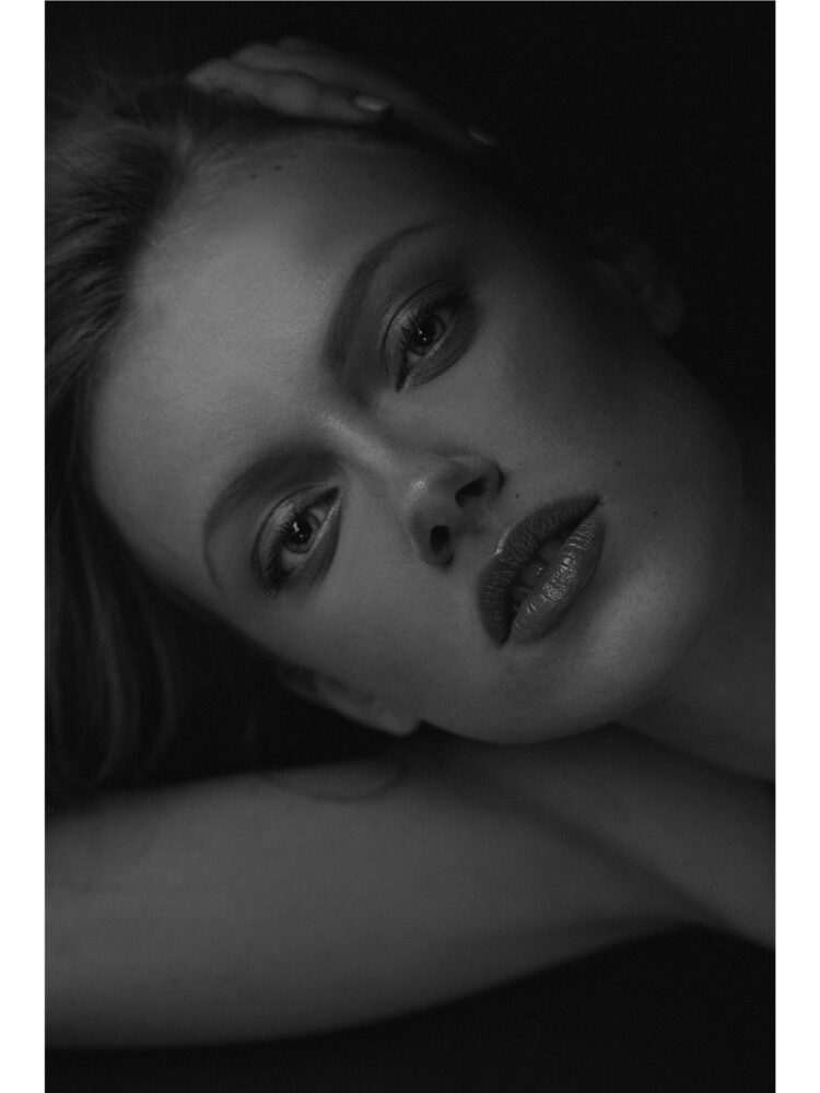 sara-m-m-barbaro-nur-model-management-srls-(8)