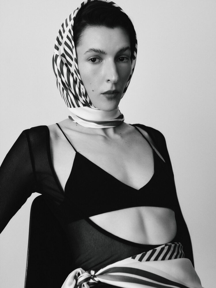 κaro-laczkowska-sine-silk-uncover-models-(6)