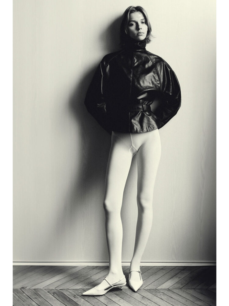 julie-by-clara-segui-first-line-model-management-(24)