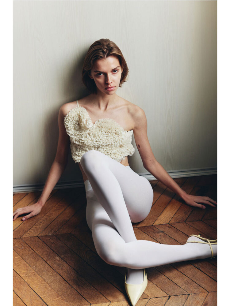 julie-by-clara-segui-first-line-model-management-(4)