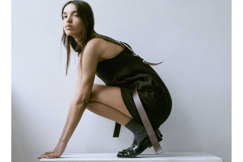 18-maria-l-main-book-nur-model-management-srls