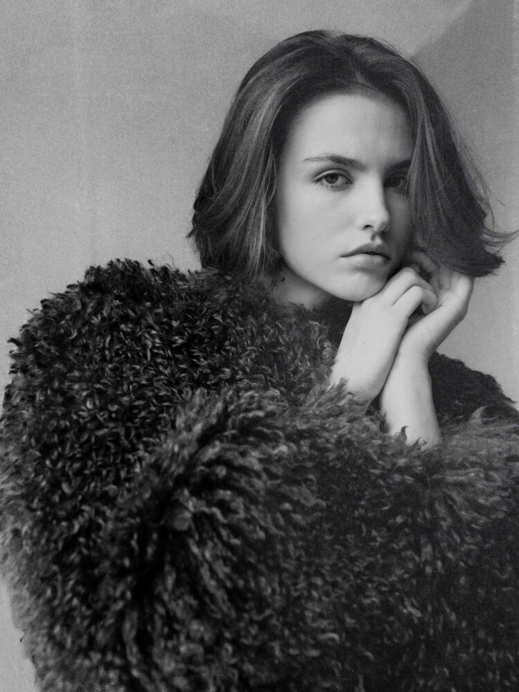 2-maja-w-book-new-idol-looks