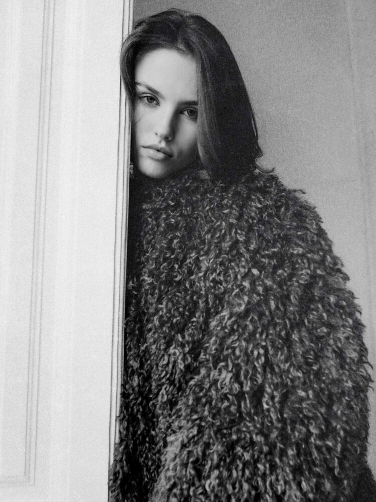 3-maja-w-book-new-idol-looks