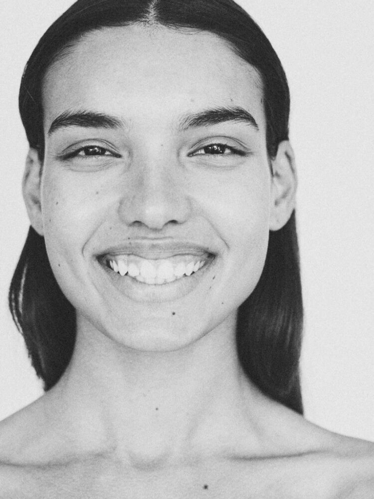 31-maria-l-main-book-nur-model-management-srls
