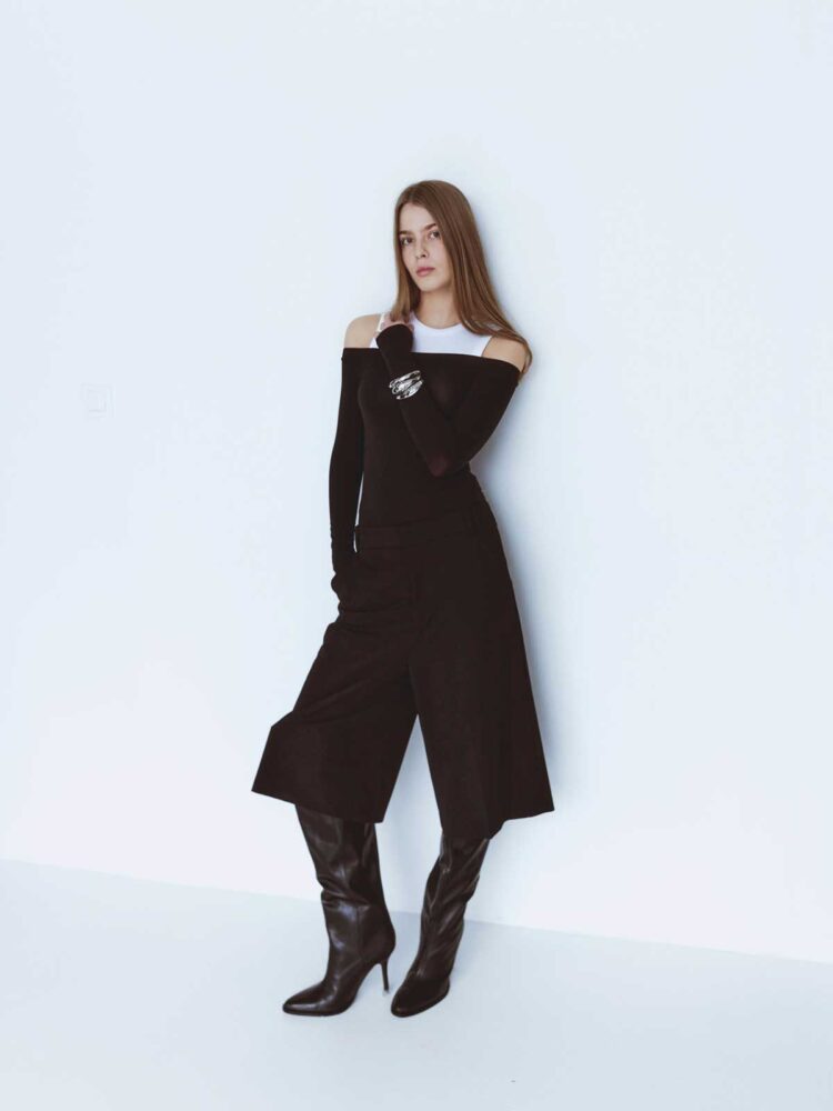 lucy-weronika-walijewska-as-management-(21)