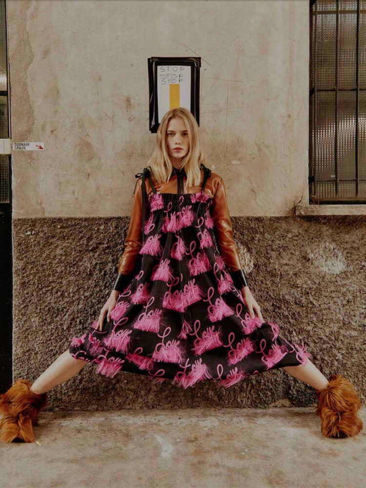 sara-sara-x-schon-magazine-omg-mm-(5)R