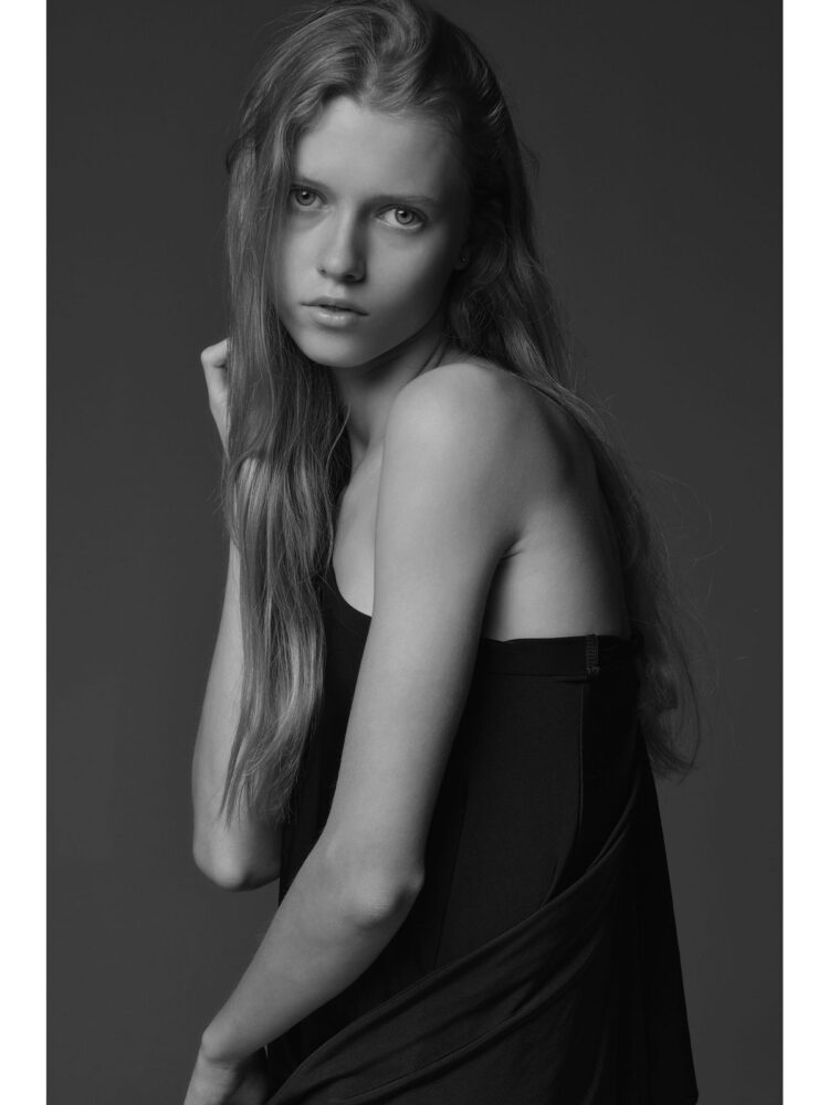 nadiia-tests-2024-2025-mazer-model-management-(463)