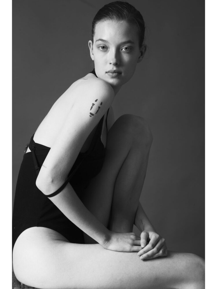 23