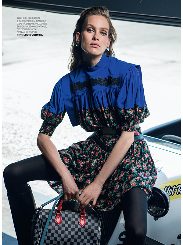 Tibi_Clenci_ELLE_September_2019_Coverstory_Kitti_Mudele_Social_Print_Layout_2